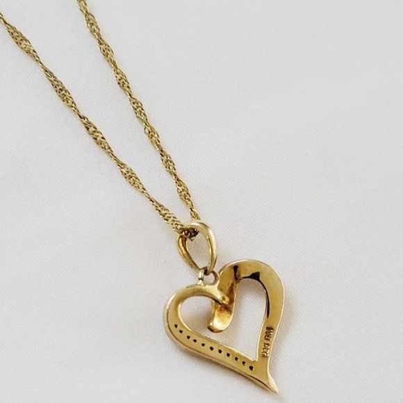 Diamond heart necklace - Picture 4 of 5